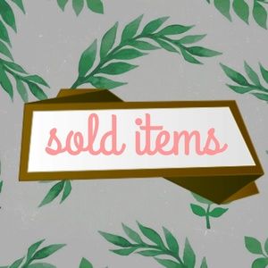 🏷Sold past this post✔